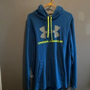 Great gently used sweatshirt. Pops of neon green is great.